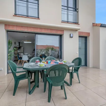 Maison Recente A 500m De La Pour 5 بيت للعطل *