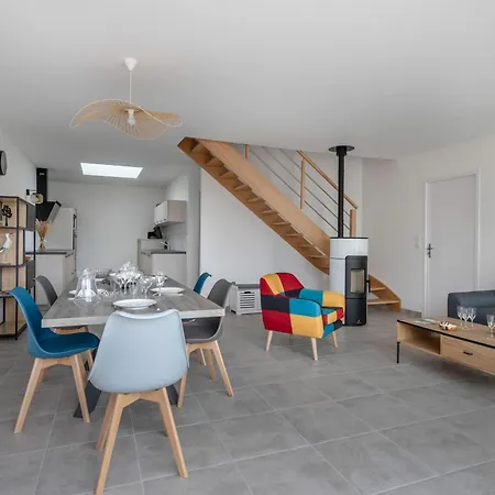 Maison Recente A 500m De La Pour 5 * بورنيك