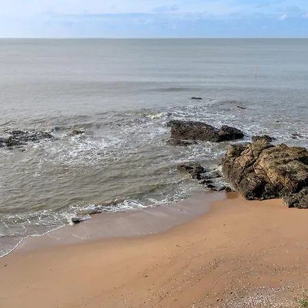 Maison Recente A 500m De La Pour 5