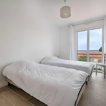 Maison Recente A 500m De La Pour 5 بيت للعطل *